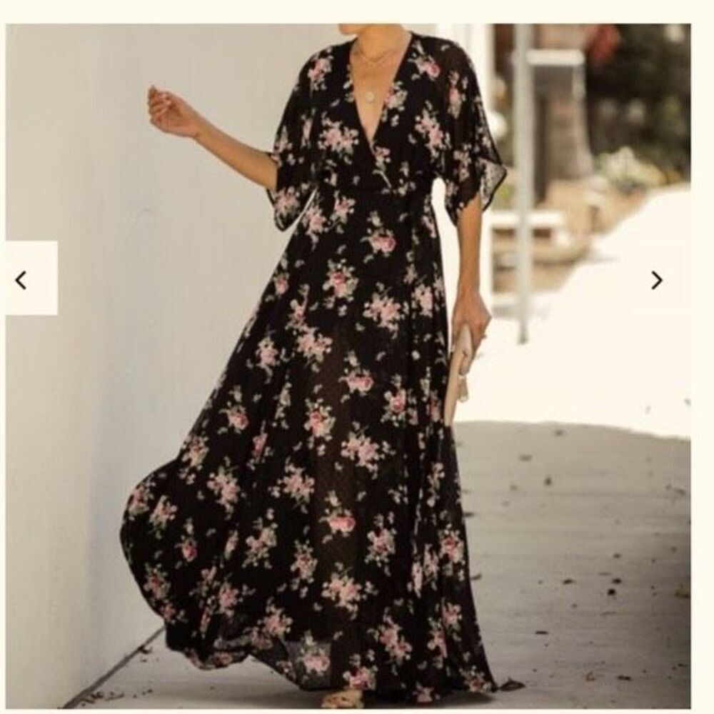 NEW Aakaa Every Rose Black Floral True‎ Wrap Maxi Dress Size S Romantic